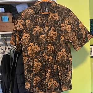 Button up skull tshirt